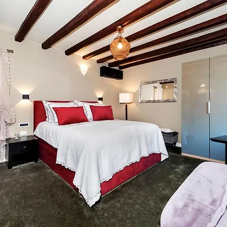 Bed & Breakfast Luxury Orh
